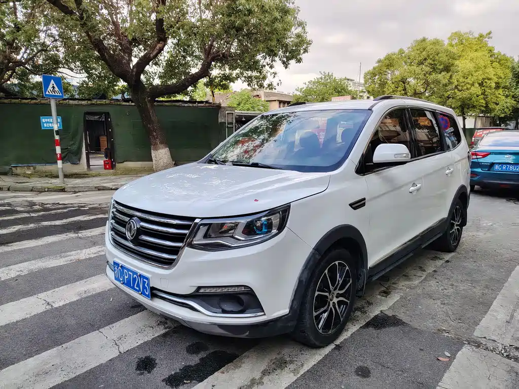 Fengxing Fengxing SX6 2016