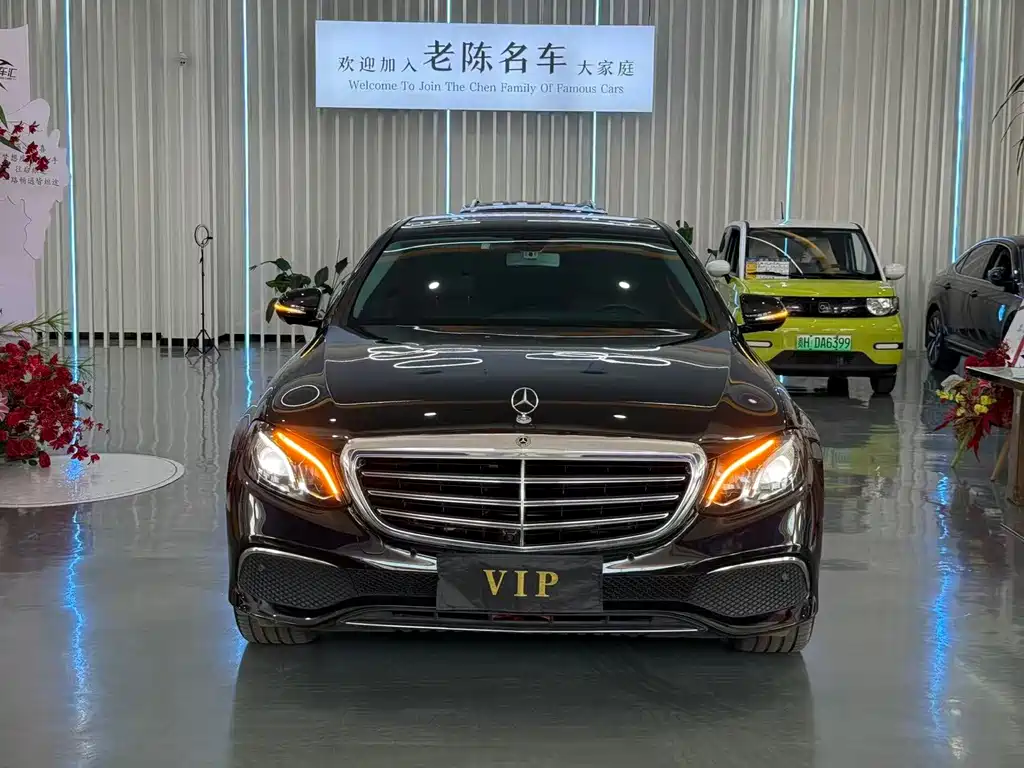Mercedes-Benz E-Class — миниатюра 2