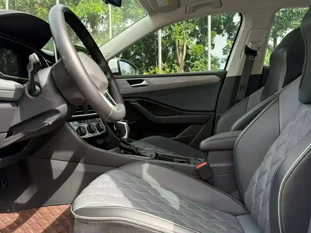 Volkswagen Sagitar — миниатюра 5