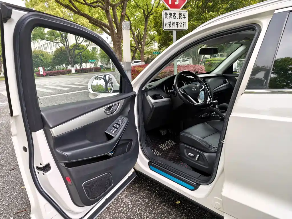 Zotye Zotye SR7 — миниатюра 7