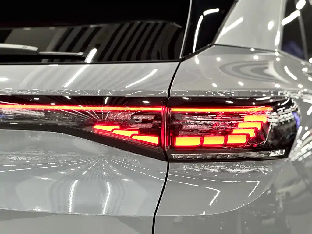 VOLKSWAGEN ID.4 CROZZ