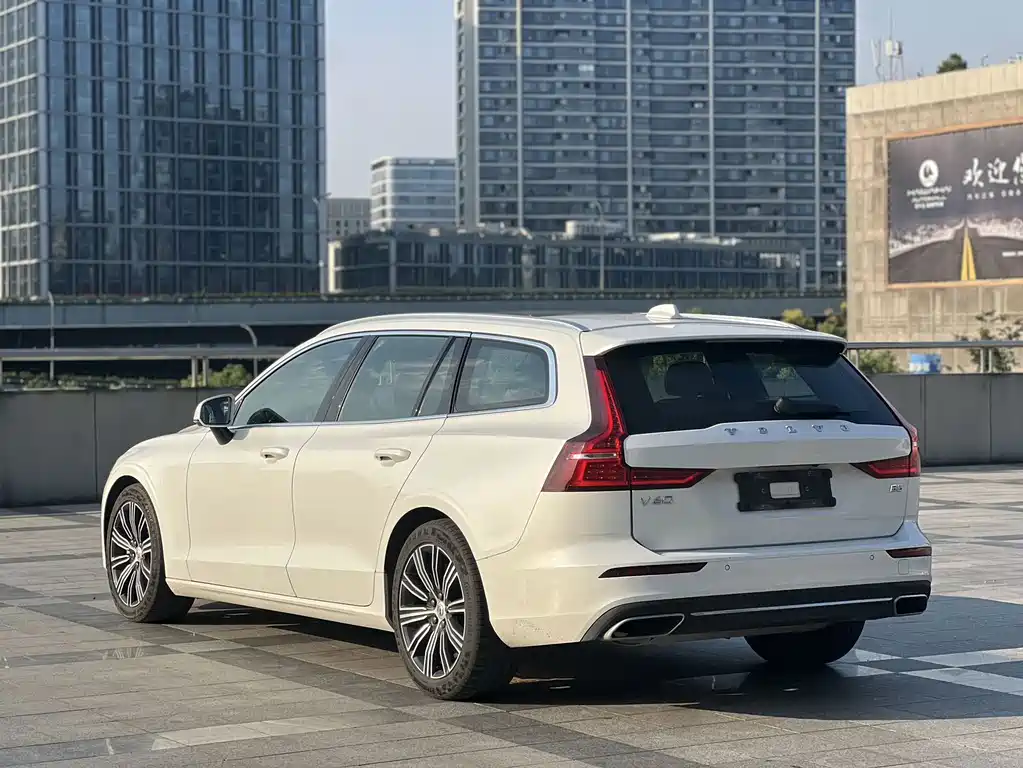 Volvo V60 — миниатюра 4