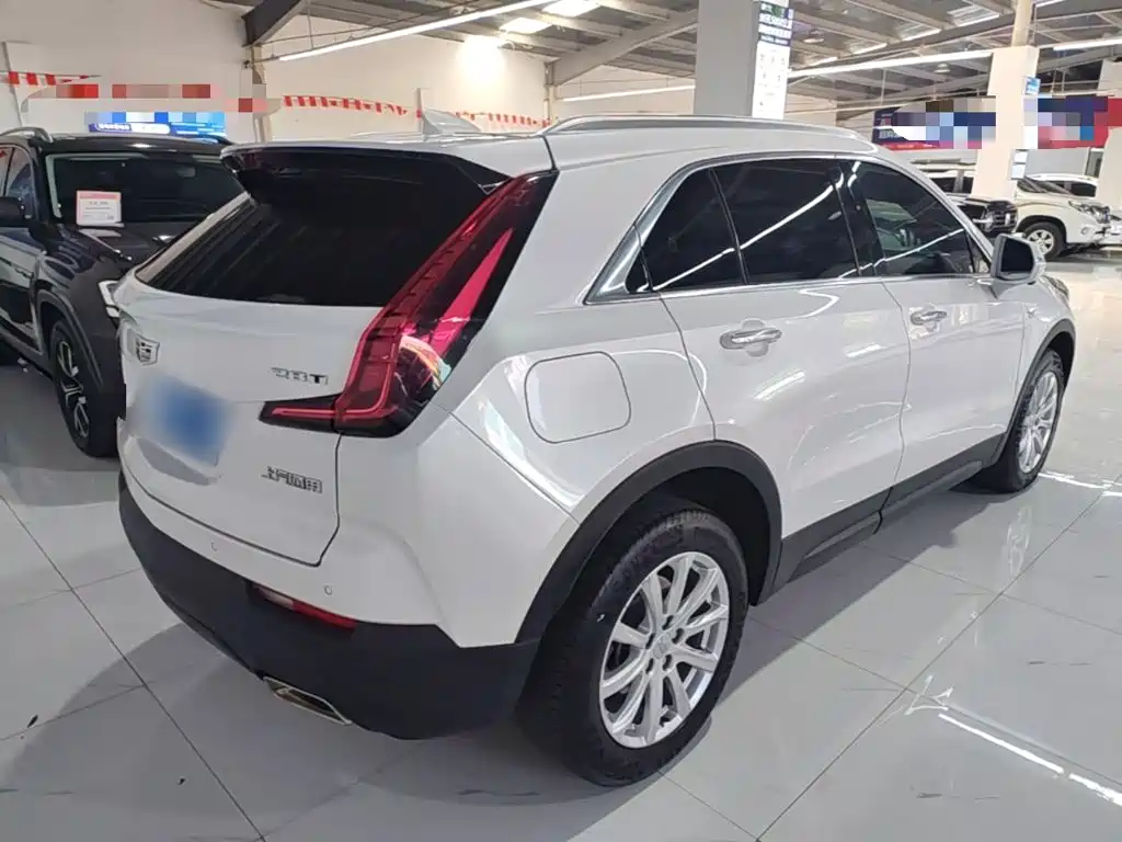 Cadillac XT4 — миниатюра 7