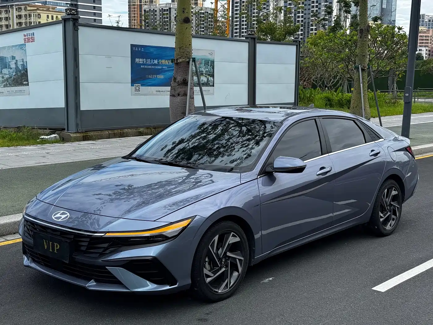 伊兰特 2023款 1.5L CVT LUX尊贵版 2023
