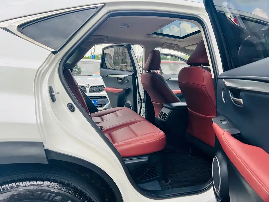 Lexus NX — миниатюра 13