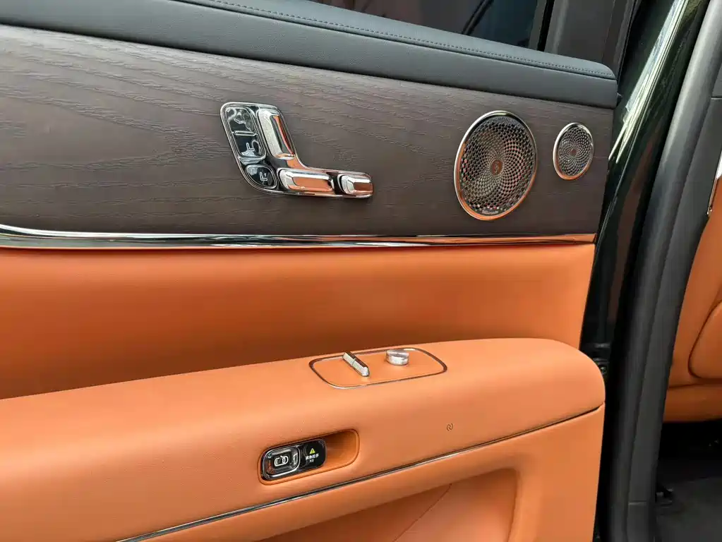 AITO AITO M9 — миниатюра 16