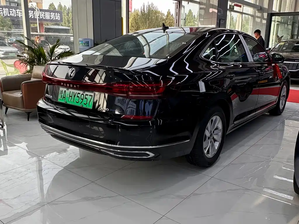Volkswagen Passat 2025 430PHEV