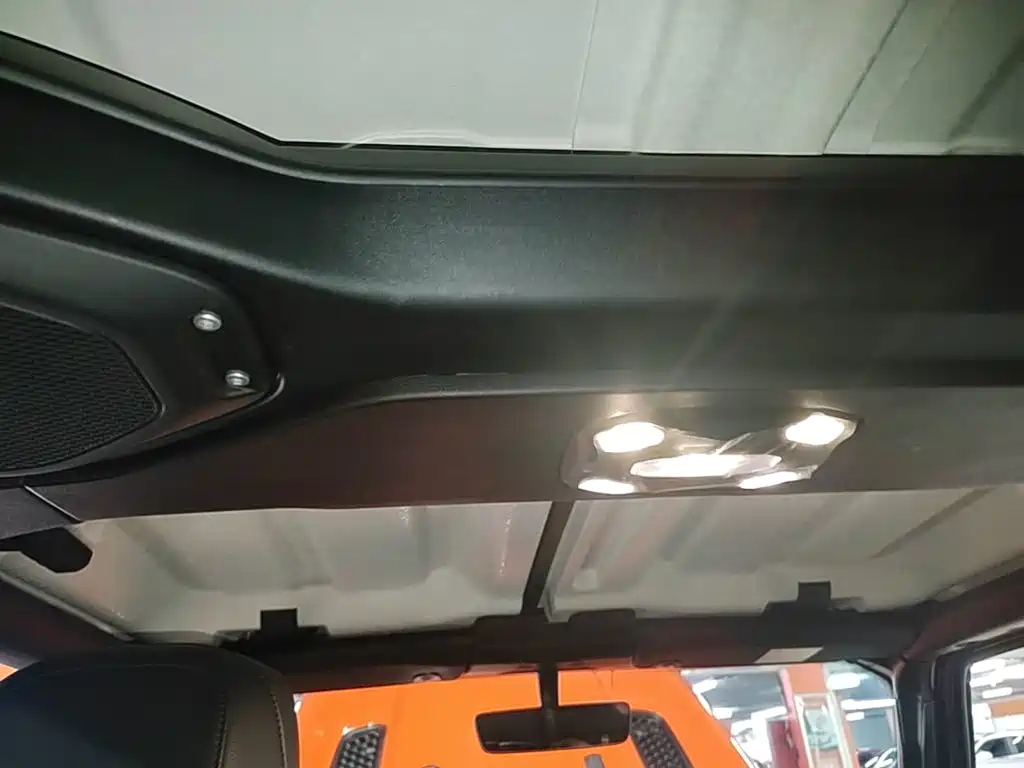 Jeep Wrangler — миниатюра 18