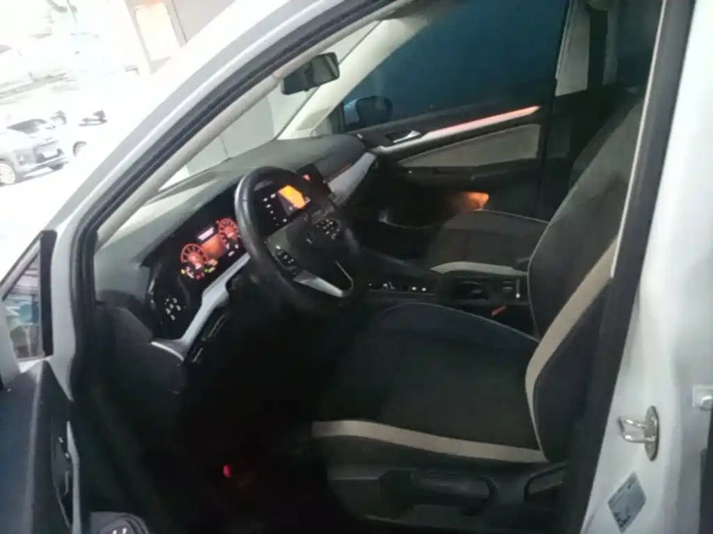 Volkswagen Golf — миниатюра 16