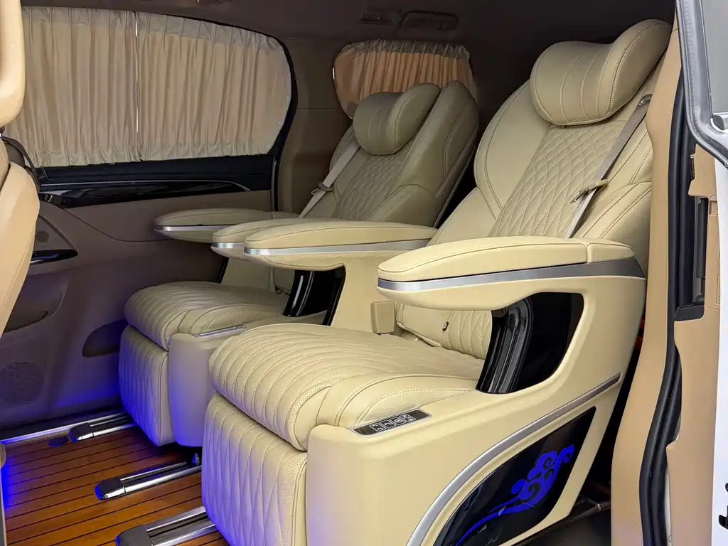 Buick GL8 — миниатюра 10