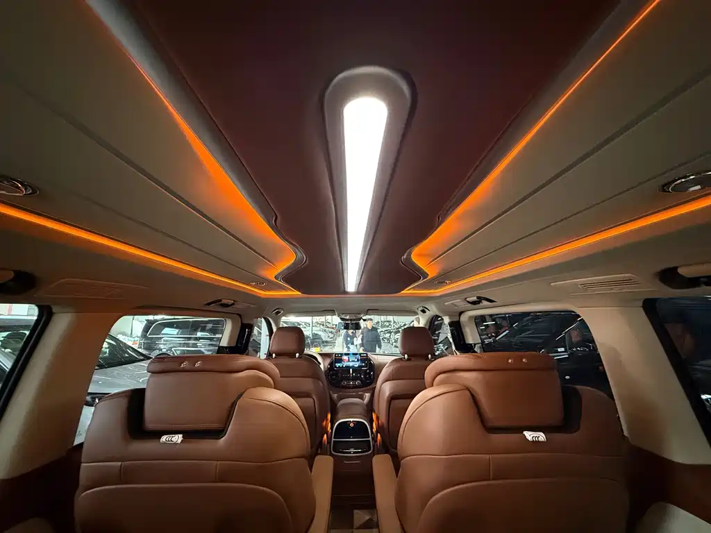 Mercedes-Benz Vito — миниатюра 11