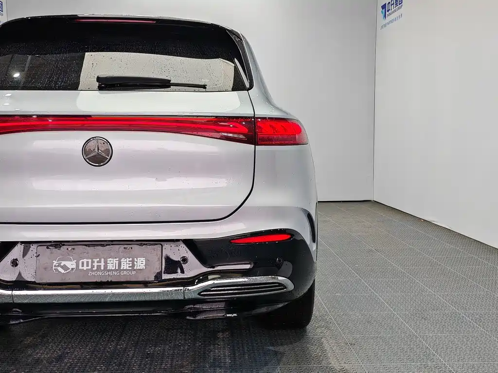 Mercedes-Benz EQS SUV — миниатюра 21