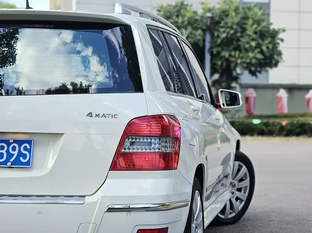 Mercedes-Benz GLK-Class (Import) — миниатюра 21