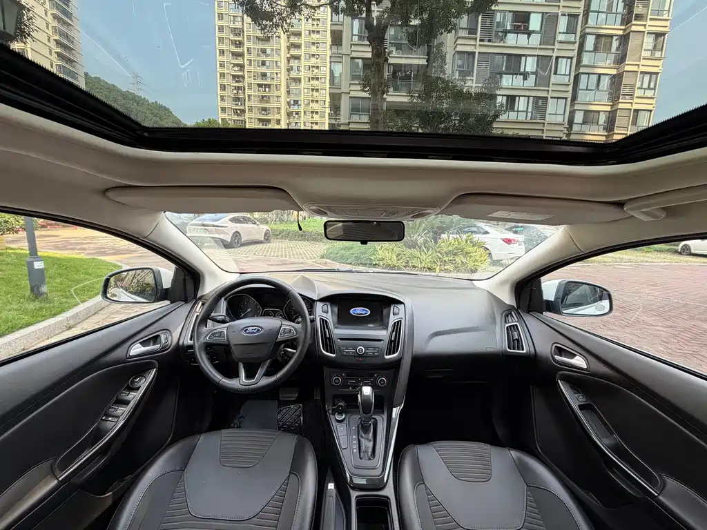 Ford Focus — миниатюра 11