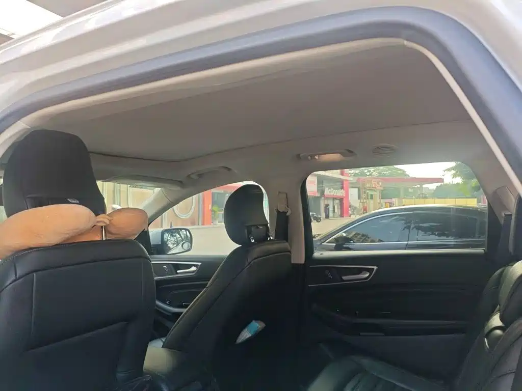 Ford Edge — миниатюра 14