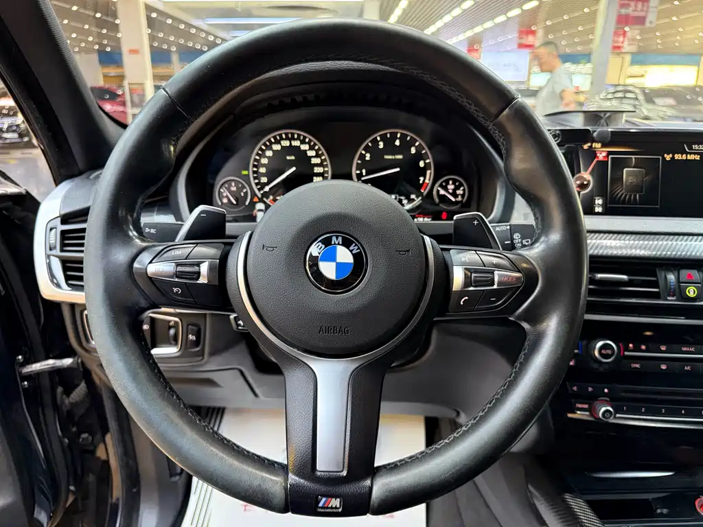 BMW X5 (Import) — миниатюра 13