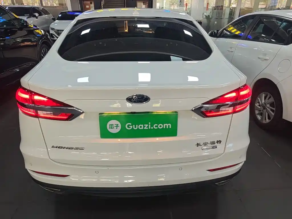 Ford Mondeo — миниатюра 6