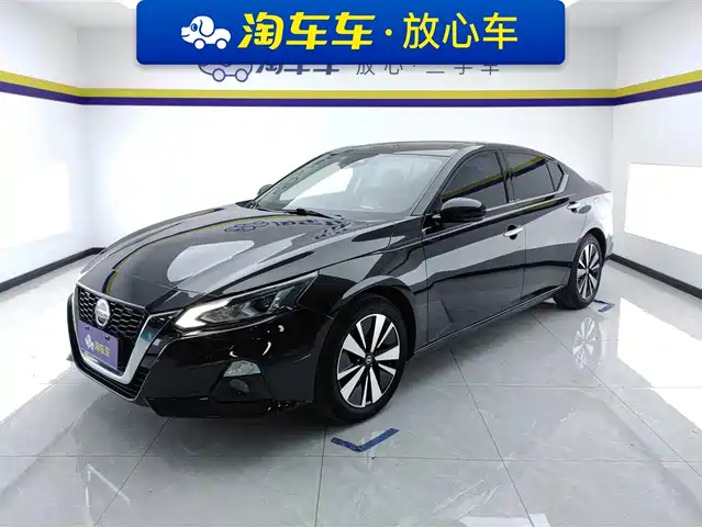NISSAN TEANA