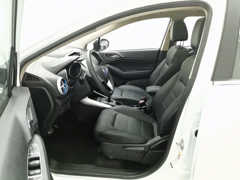 BYD Yuan EV — миниатюра 10