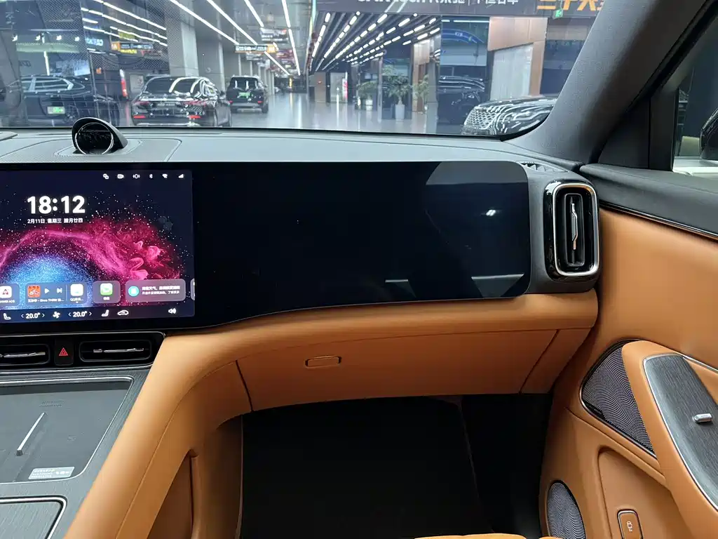 AITO ASK THE WORLD M8