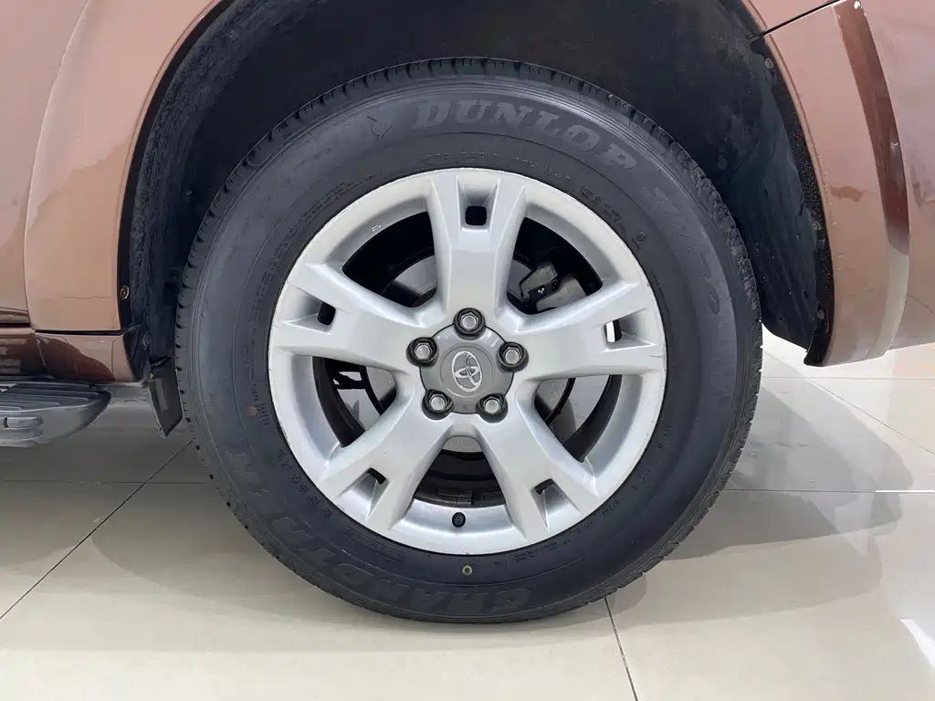 Toyota RAV4 — миниатюра 22