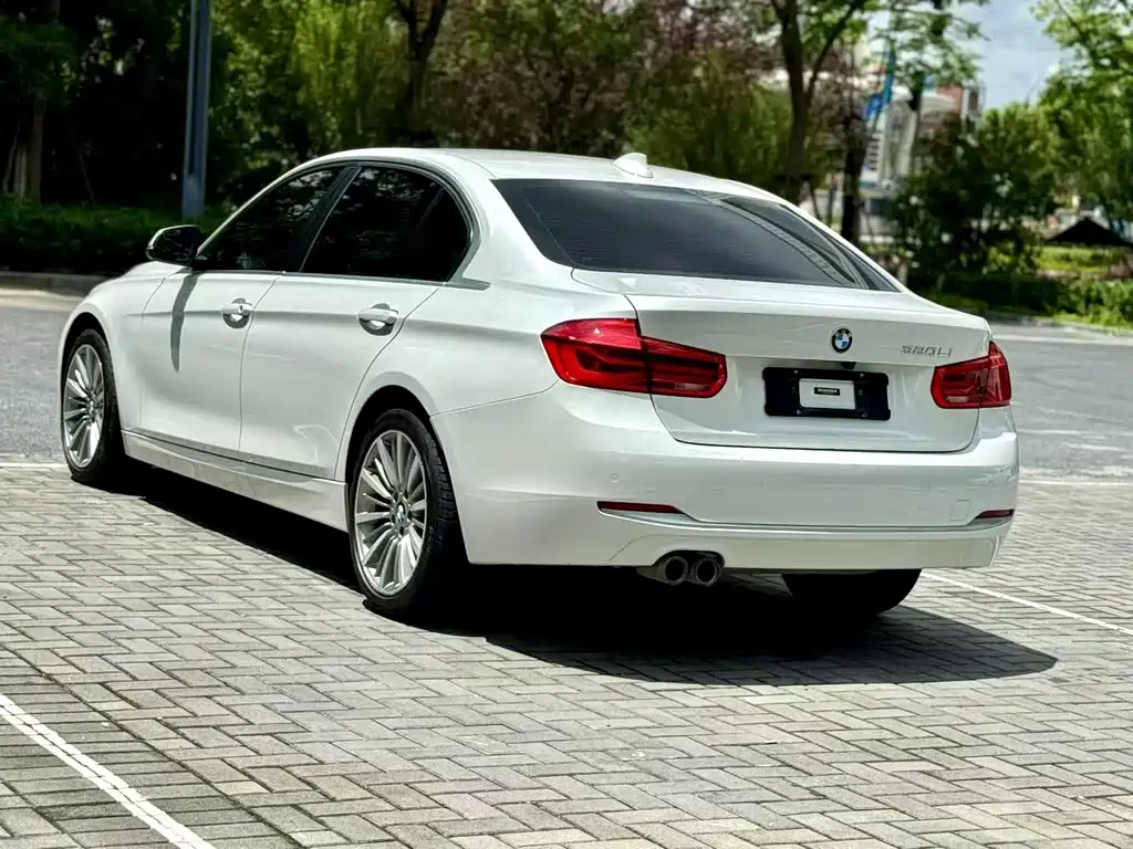 BMW 3 Series — миниатюра 7