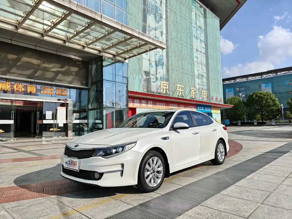 Kia K5