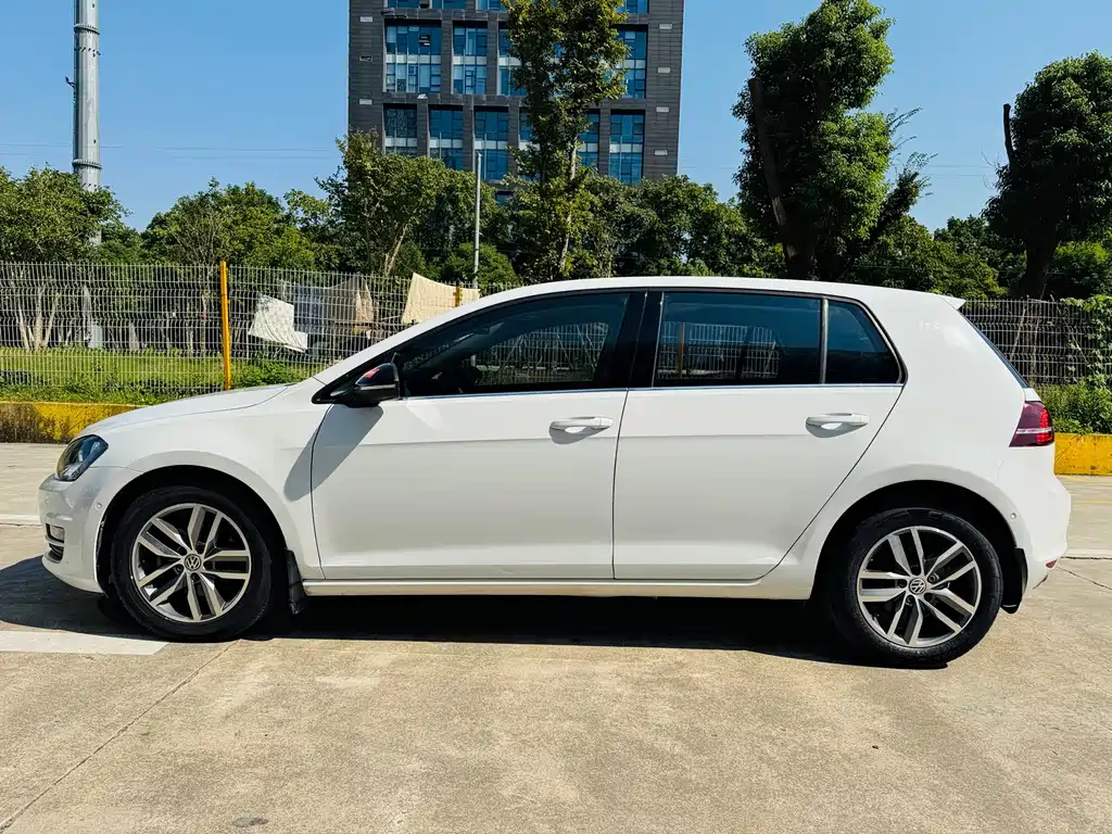 Volkswagen Golf — миниатюра 9
