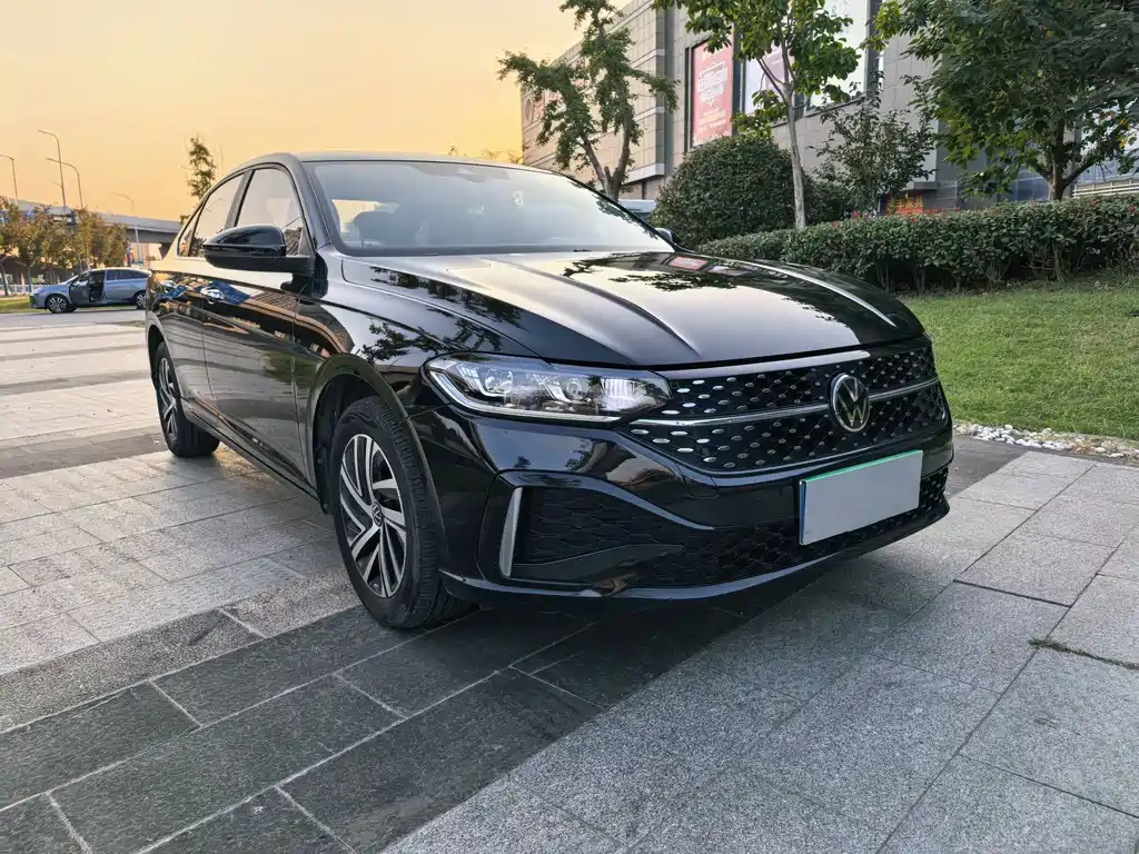 Volkswagen Lavida — миниатюра 3