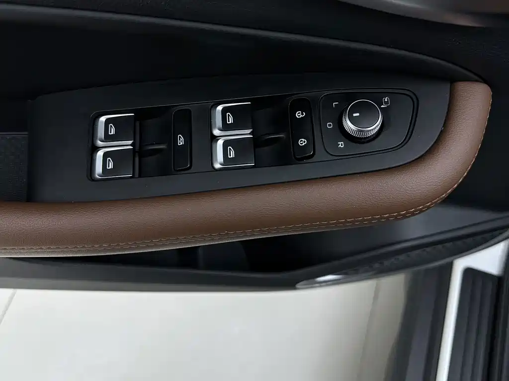 Geely Vision X6 — миниатюра 16