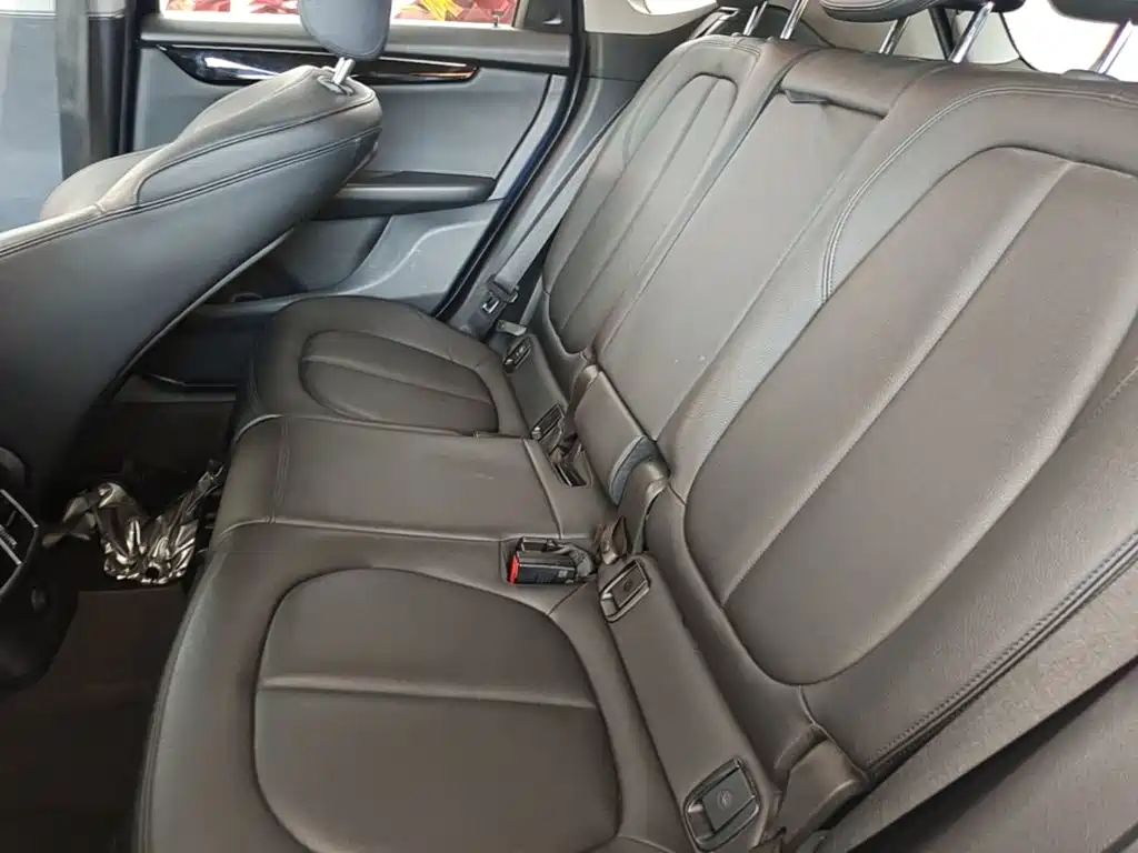 BMW 2 Series Active Tourer — миниатюра 17