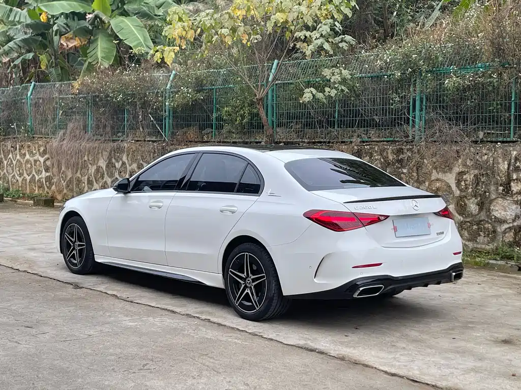 MERCEDES-BENZ C CLASS