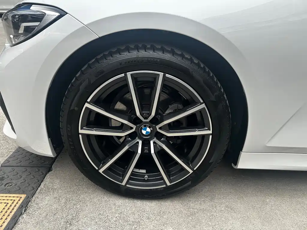 BMW 3 Series — миниатюра 5