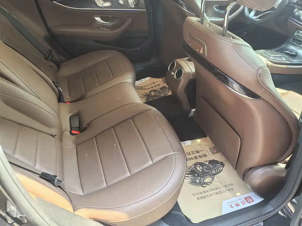 Mercedes-Benz E-Class — миниатюра 5