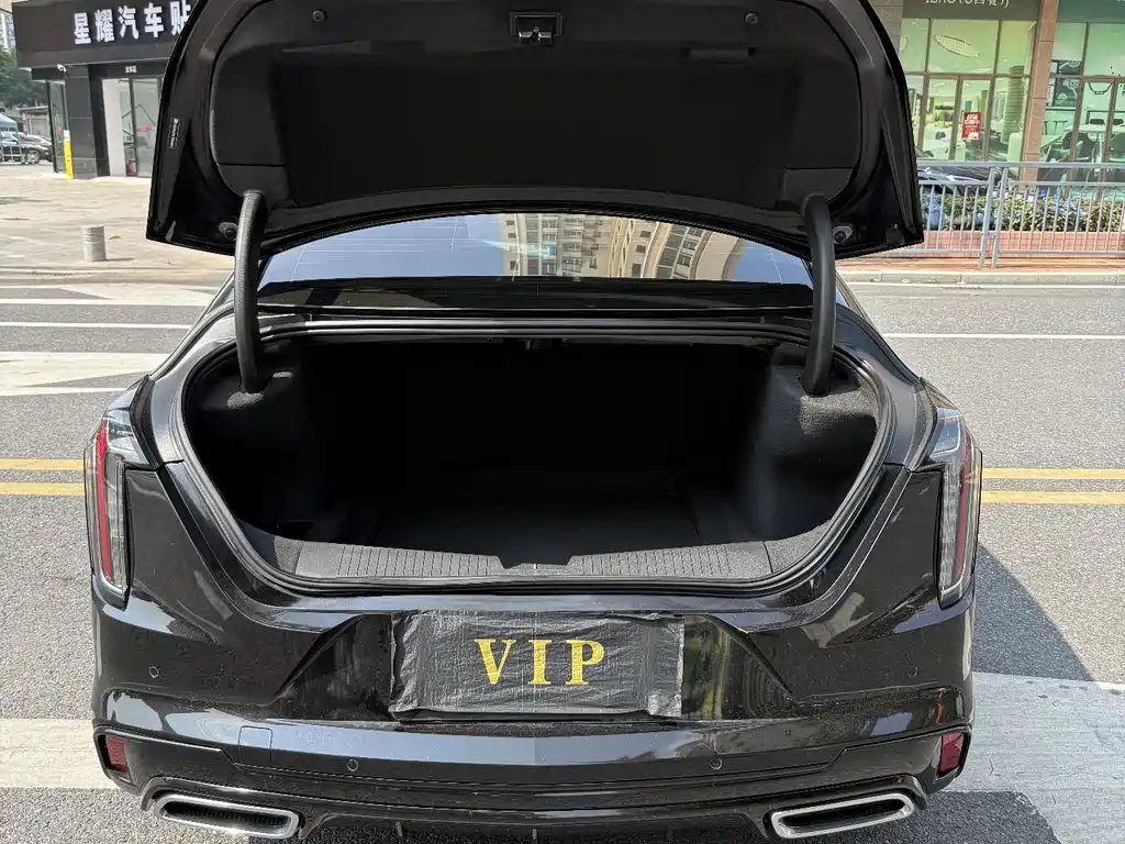 Cadillac CT4 — миниатюра 9