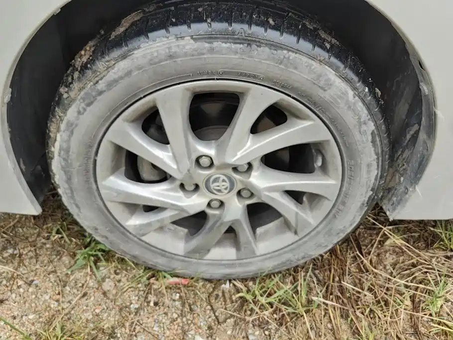 Toyota Corolla — миниатюра 6