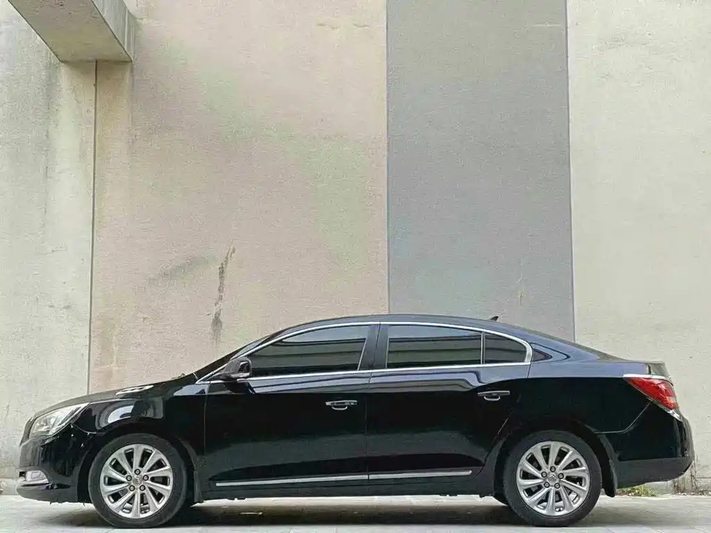 Buick LaCrosse — миниатюра 8