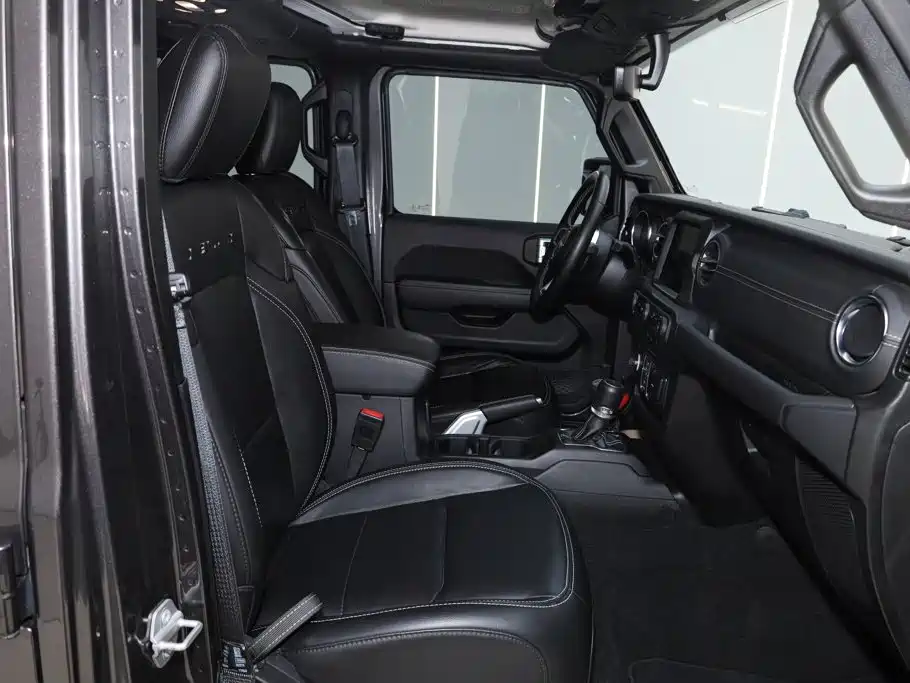 Jeep Gladiator — миниатюра 13