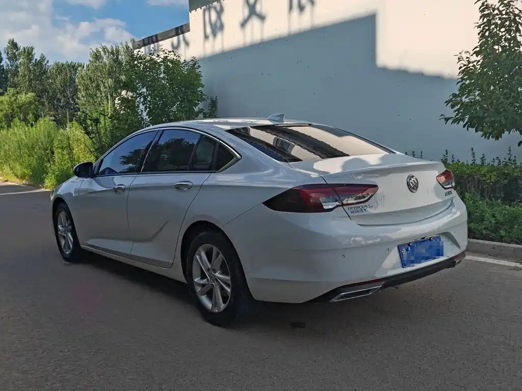 Buick Regal — миниатюра 6