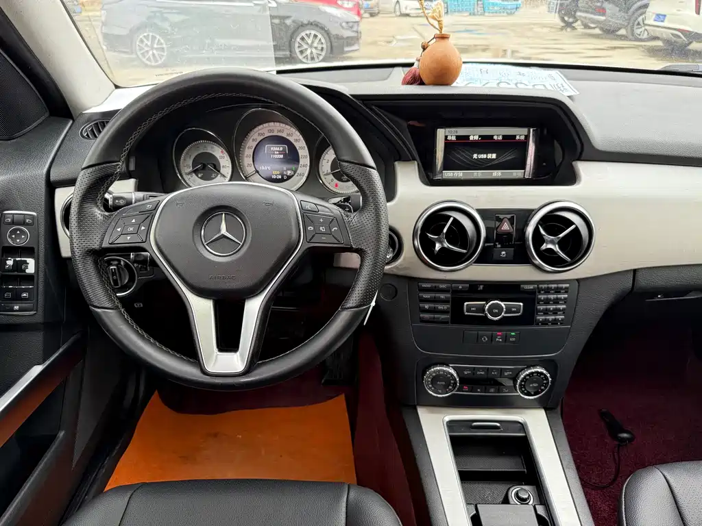 Mercedes-Benz GLK-Class — миниатюра 10