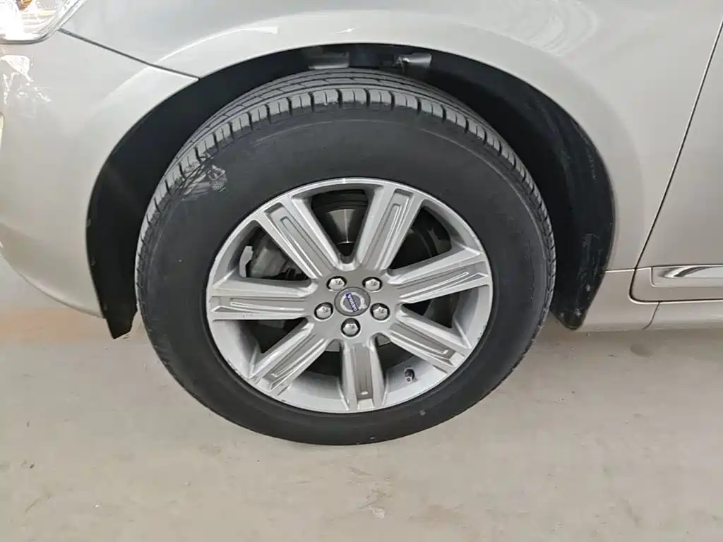Volvo XC60 — миниатюра 23