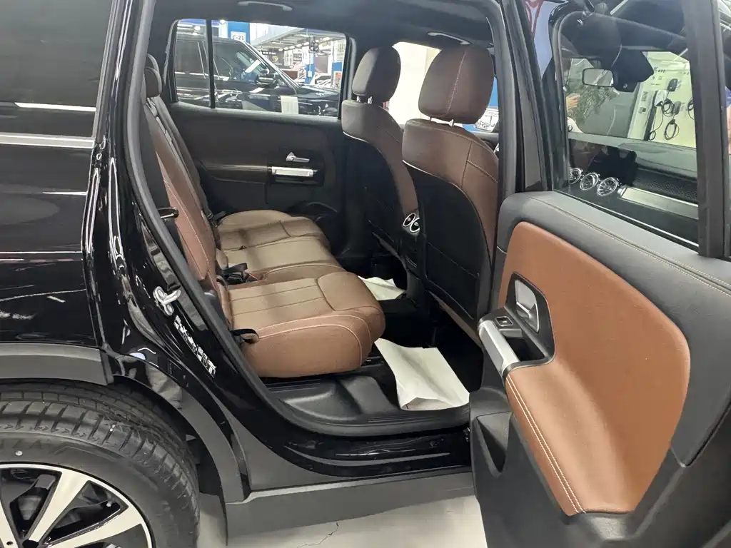 Mercedes-Benz GLB — миниатюра 8