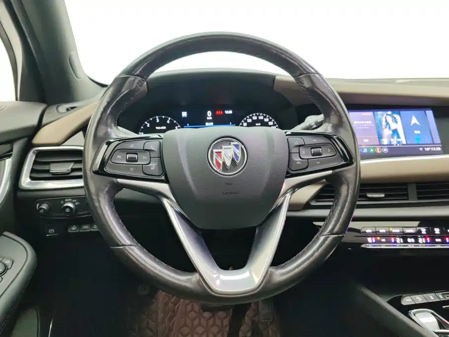 Buick Enclave — миниатюра 15