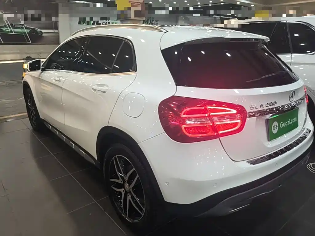 Mercedes-Benz GLA — миниатюра 5