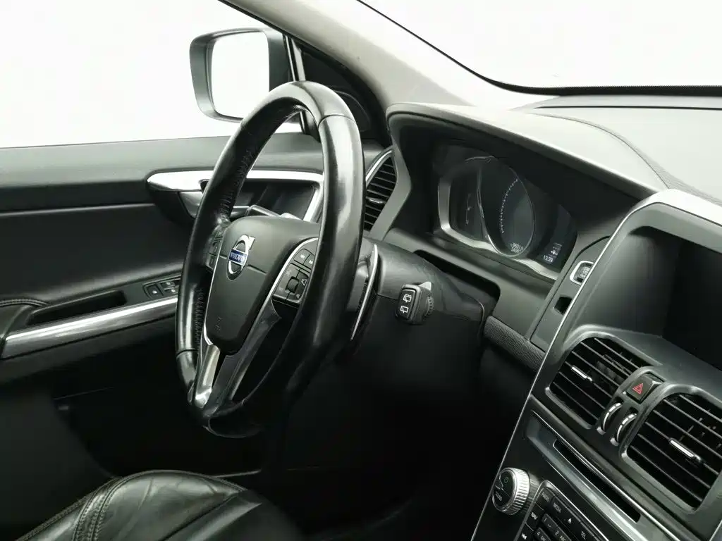 Volvo XC60 (Import) — миниатюра 22