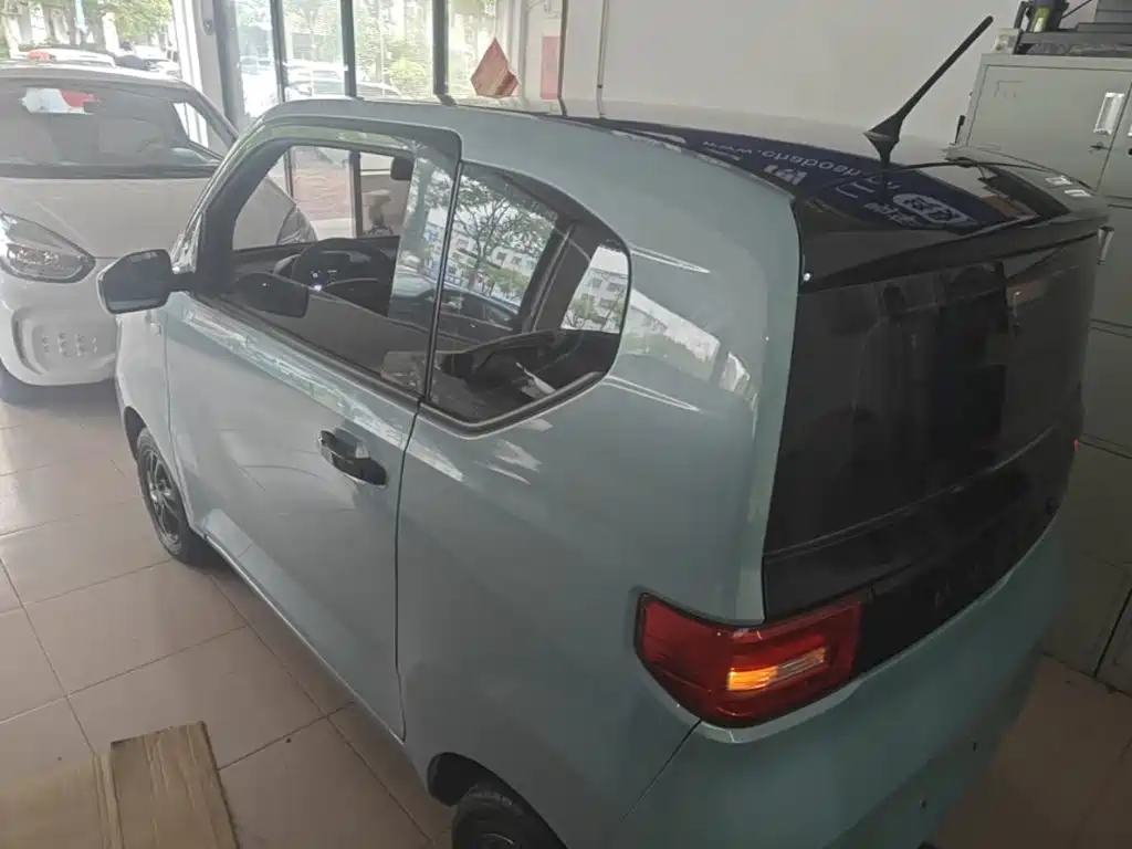Wuling MINIEV — миниатюра 5