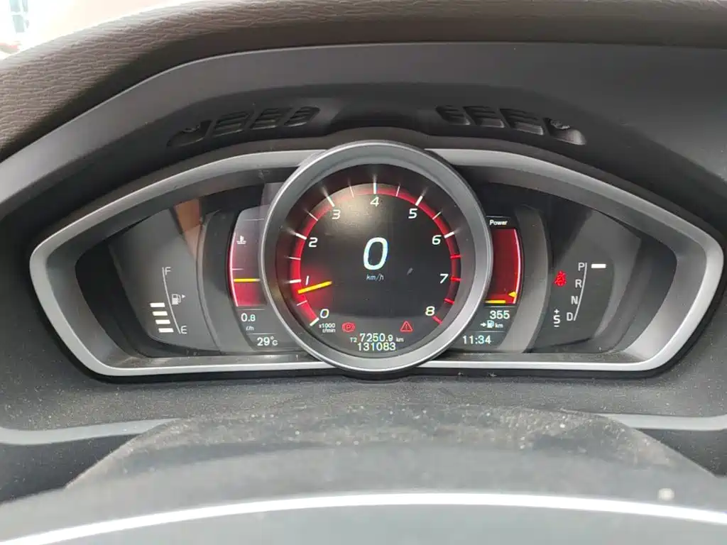 Volvo V40 — миниатюра 12