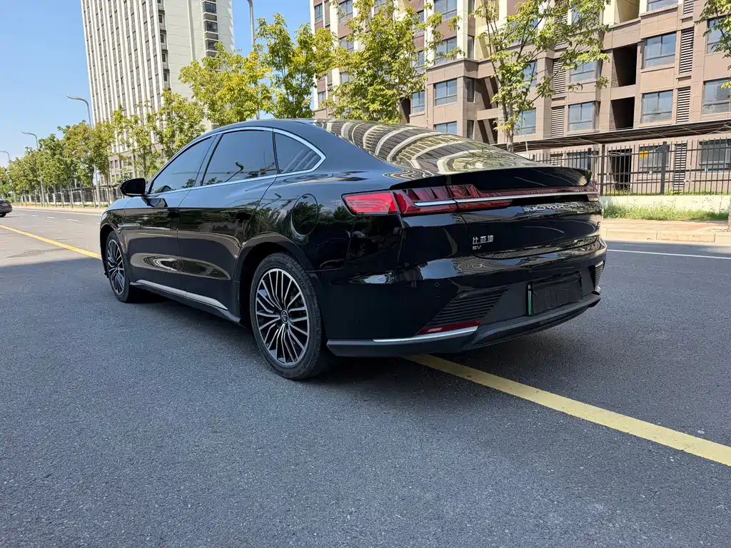 BYD Han — миниатюра 8