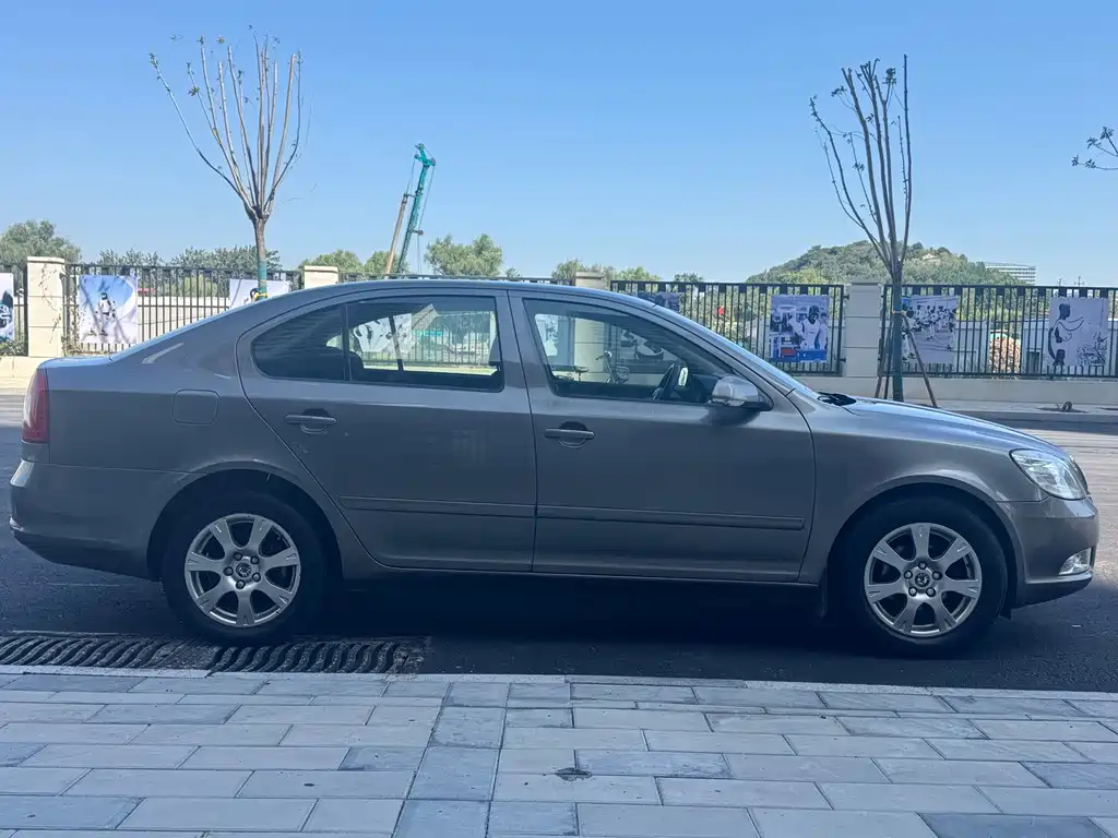 Skoda Octavia — миниатюра 5
