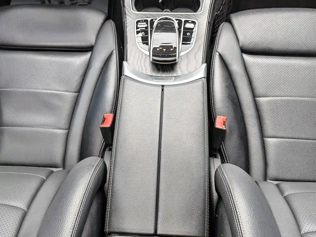 Mercedes-Benz C-Class — миниатюра 19